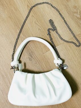 Girls Small White Chain-Handle Shoulder Bag-Small Wedding-Prom-Formal Purse